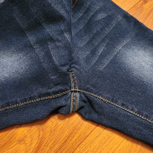 Between Us Jeans - Picture 11 of 12